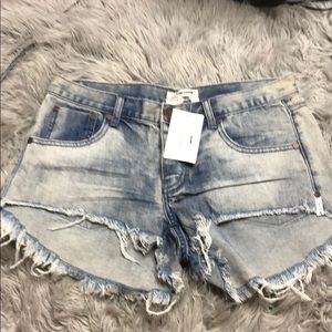 One teaspoon Bonitas 28 BNWT